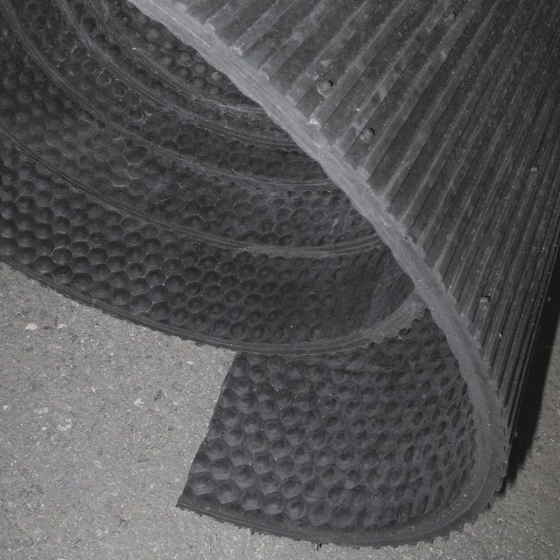 Dyno Alley Mat 1/2" x 4' x 25' FarmTek