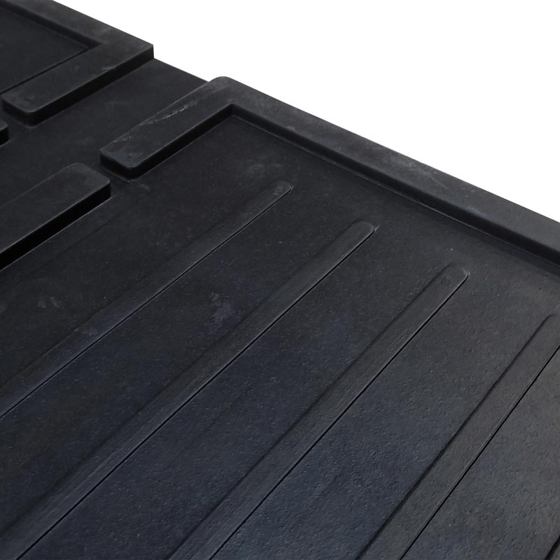 Double Creep Mat 28 1/2"W x 40"L FarmTek